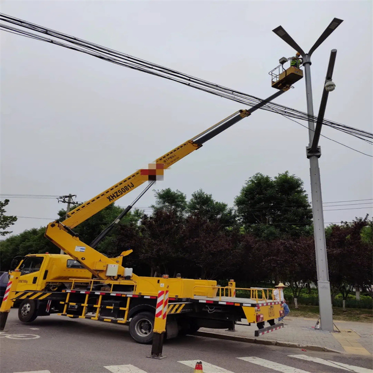 蕉岭路灯维修吊车出租